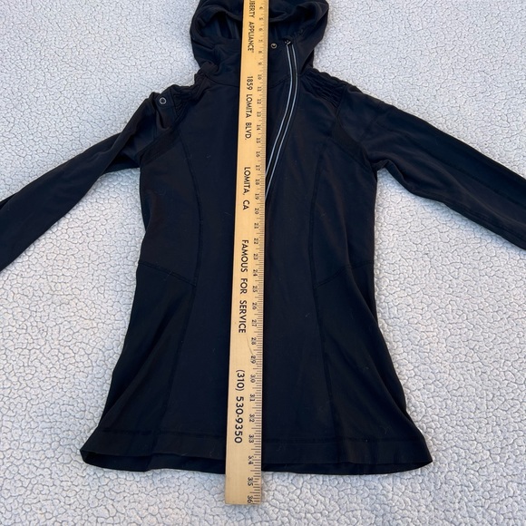 Lululemon Rare Run For It Pullover Size 6 - Picture 12 of 14